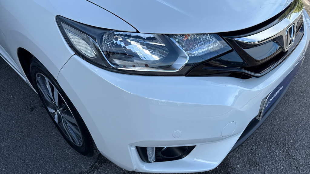 Honda Jazz 1.3L I-vtec S 101 Bhp White #53