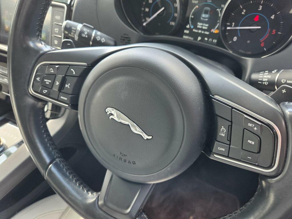 Jaguar F-Pace 2.0 D180 R-sport Awd Euro 6 Ss White #41