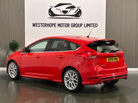 Ford Focus 1.0 Ecoboost 125 Titanium  #2