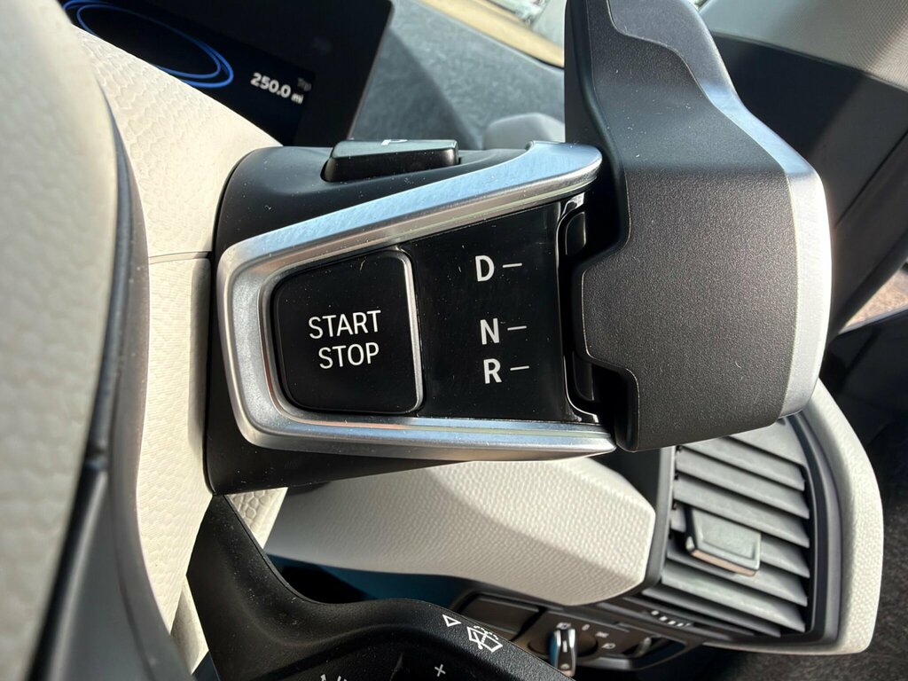 BMW i3 135Kw S 42Kwh Suite Interior World Gold #31