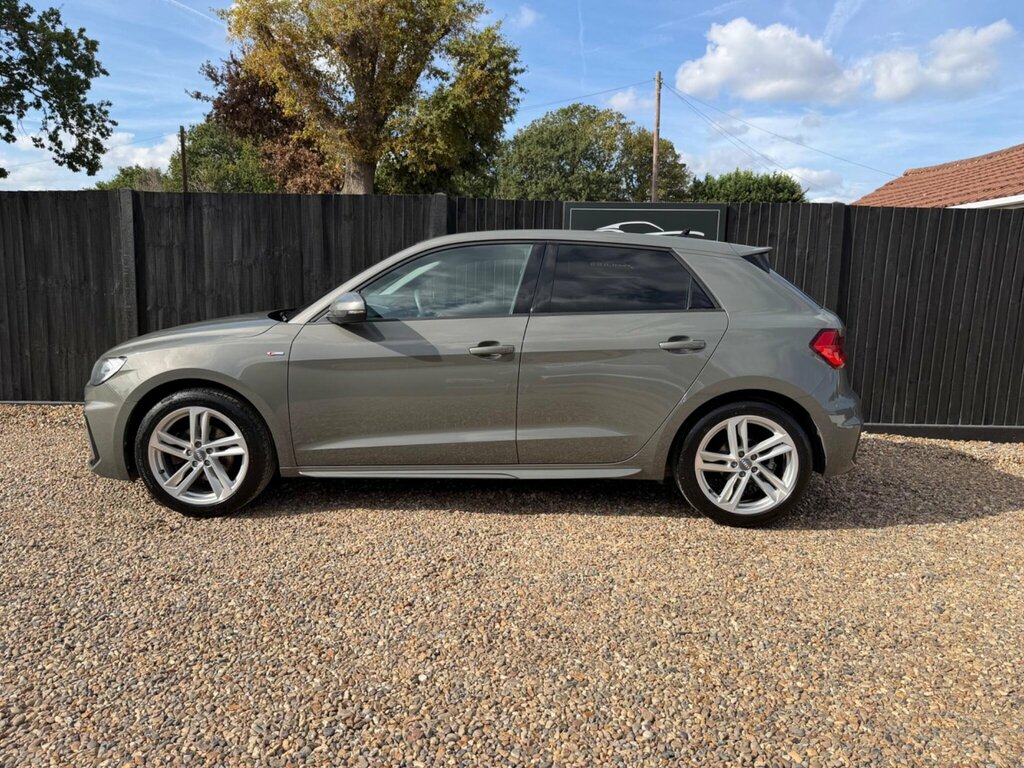 Audi A1 1.5 Tfsi 35 S Line Sportback Euro 6 Ss Grey #3