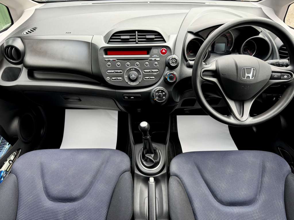 Honda Jazz Jazz I-vtec Ex Cvt Black #21