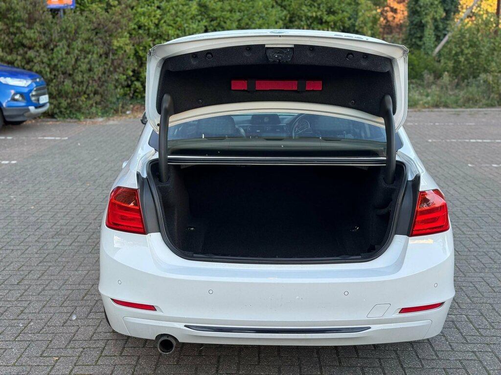BMW 3 Series 328I Se Touring Blue #23