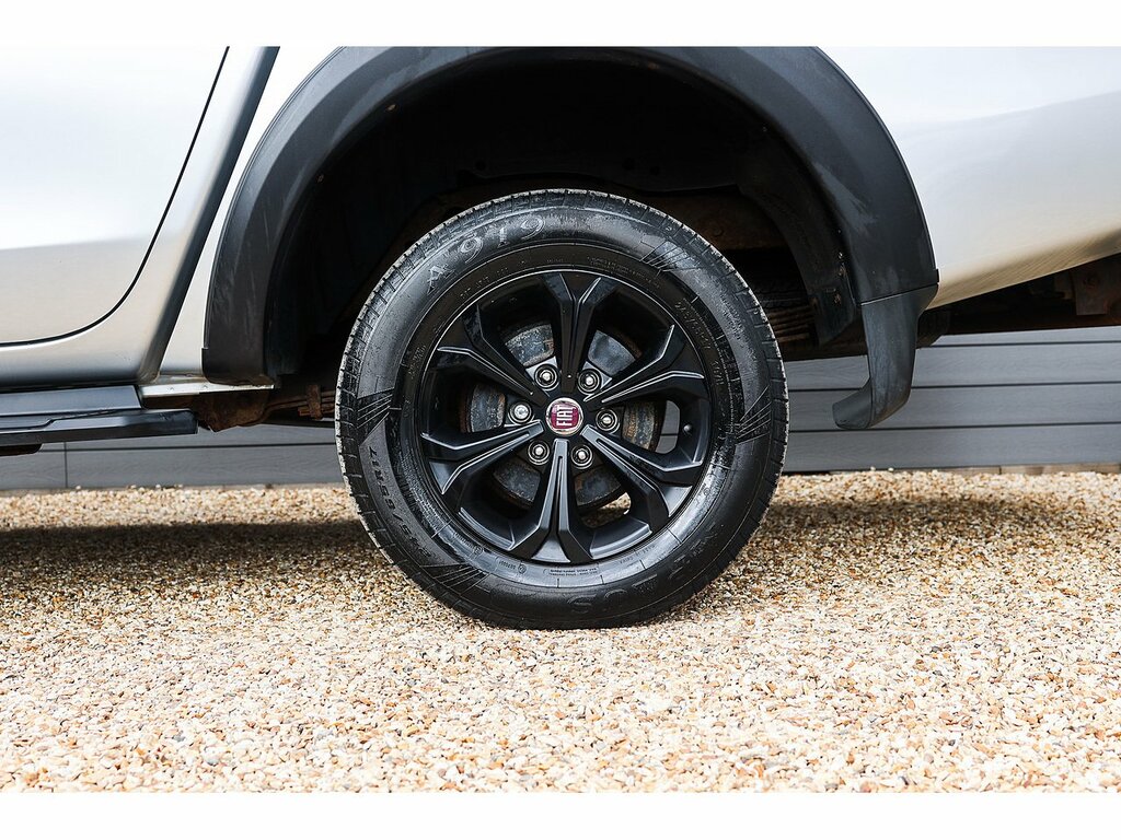 Fiat Fullback Pickup 2.4 LX No Vat 201818 Red #41