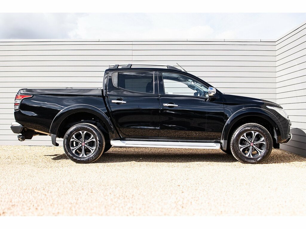 Fiat Fullback D LX Black #5