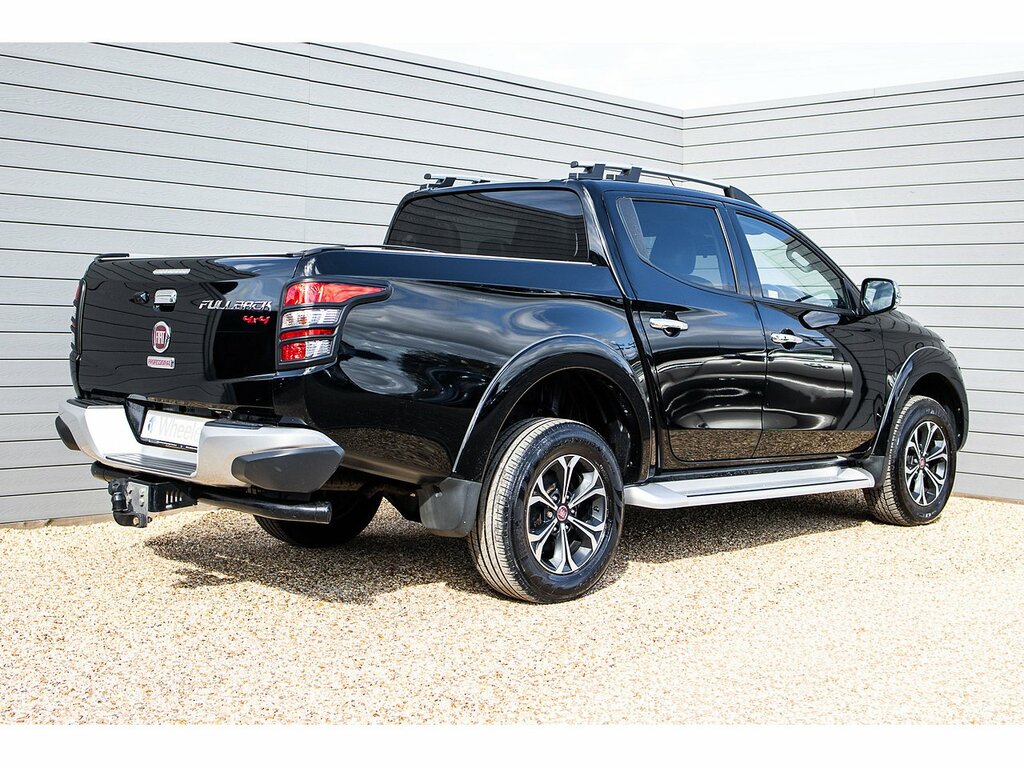 Fiat Fullback D LX Black #3