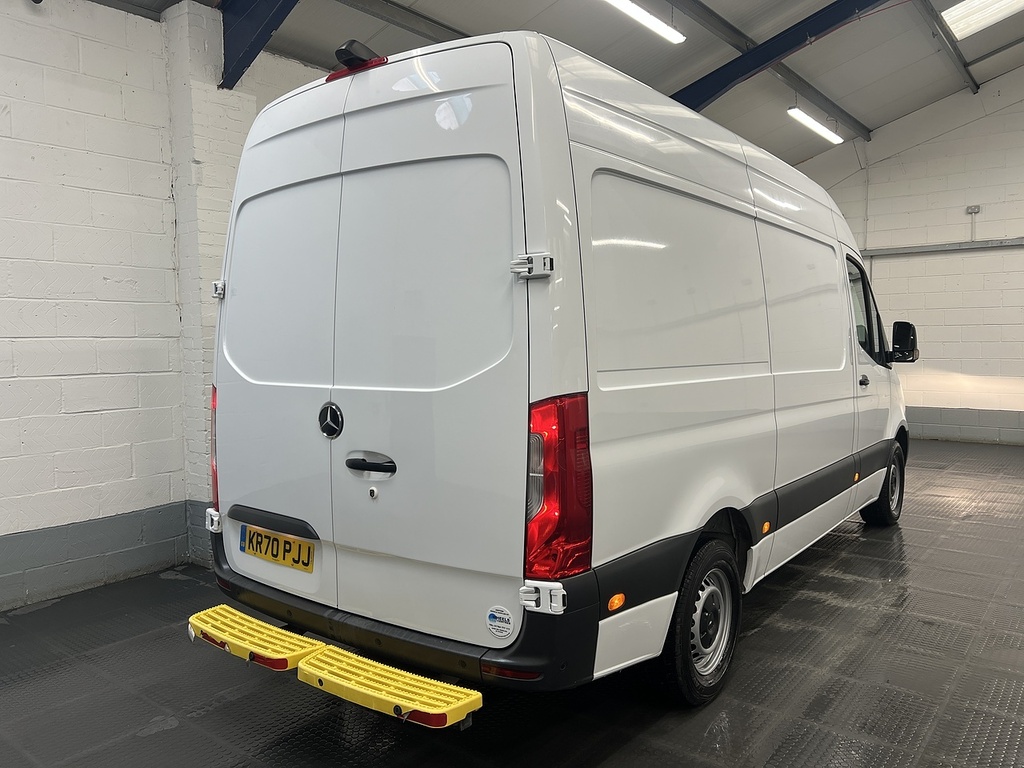 Mercedes-Benz Sprinter 2.0 315 Cdi Progressive Panel Van Manua White #5
