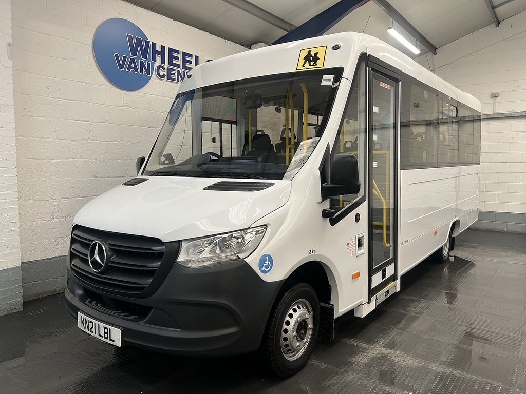 Mercedes-Benz Sprinter Treka 5T 16 Seat Wheelchair Bus White