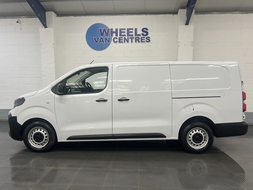 Vauxhall Vivaro 2.0 Turbo D Prime XL Panel Van 6Dr L White #2