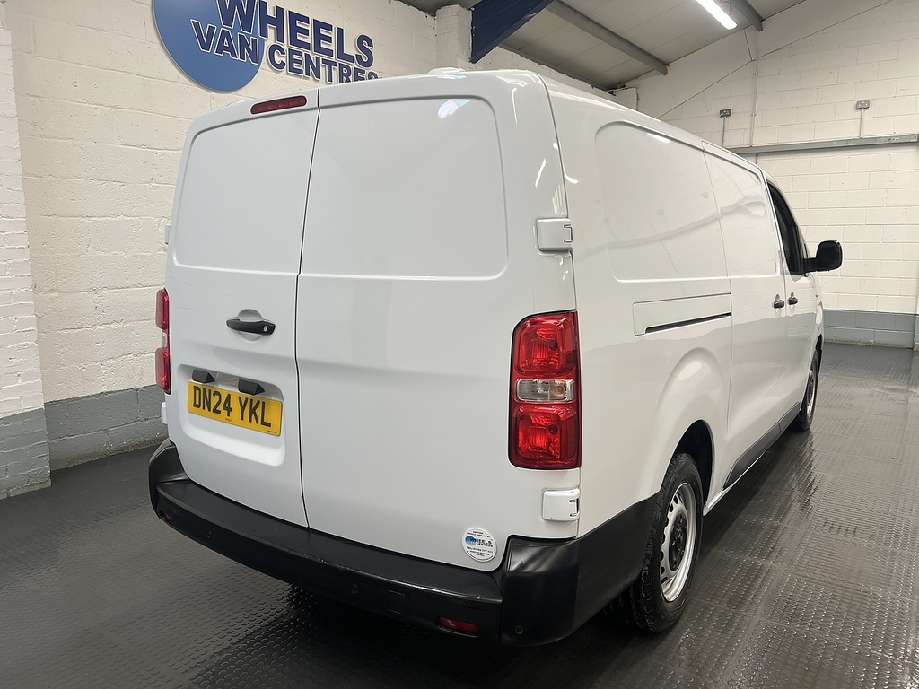 Vauxhall Vivaro 2.0 Turbo D Prime XL Panel Van 6Dr L White #5