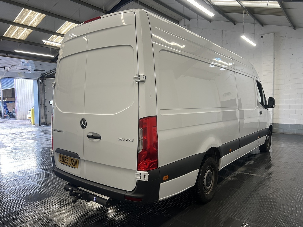 Mercedes-Benz Sprinter 2.0 317 Cdi Hd Progressive Panel Van Ma White #3