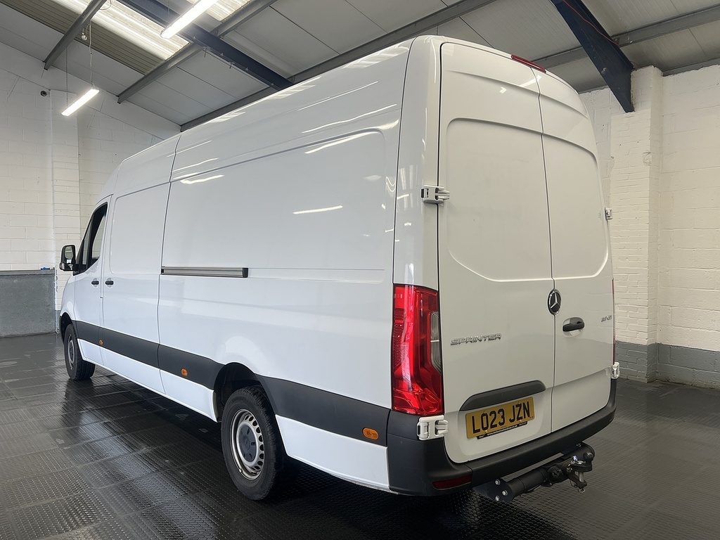Mercedes-Benz Sprinter 2.0 317 Cdi Hd Progressive Panel Van Ma White #2