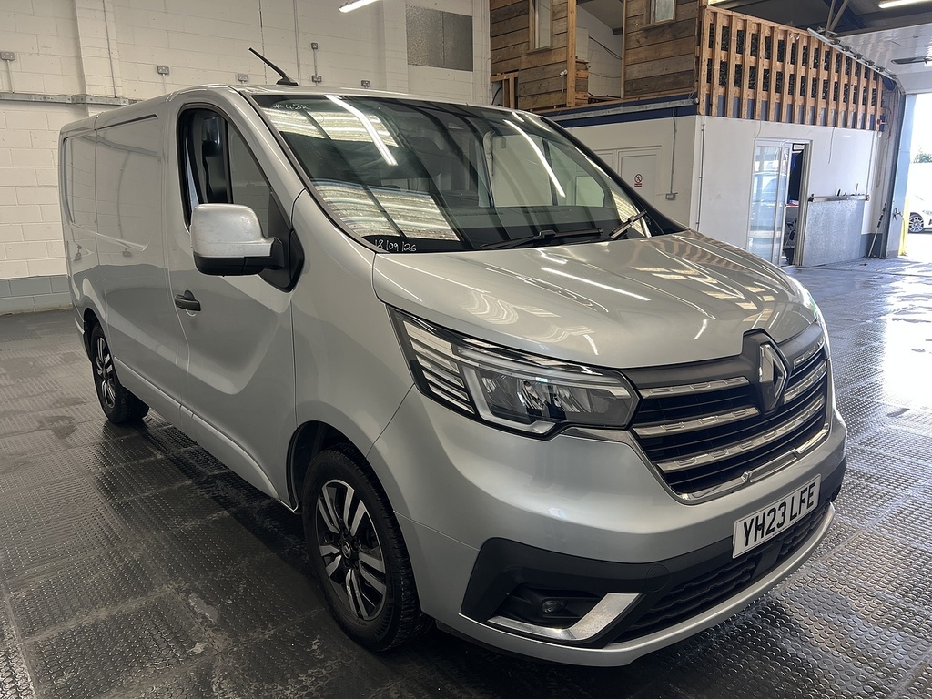 Renault Trafic 2.0 Dci Blue Sl28 Sport Panel Van Edc Grey #4