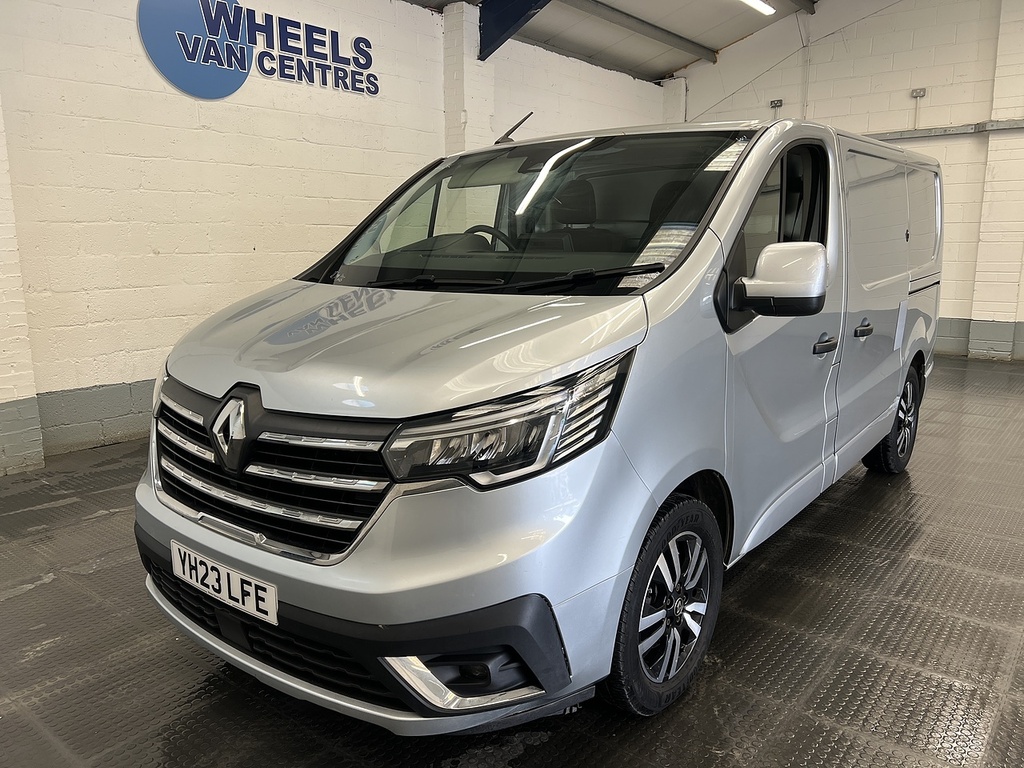 Renault Trafic 2.0 Dci Blue Sl28 Sport Panel Van Edc Grey