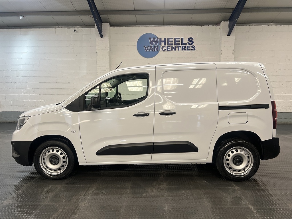 Vauxhall Combo 1.5 Turbo D 2300 Prime Panel Van White #2