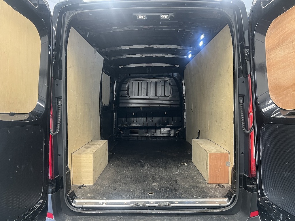 Maxus Deliver 9 2.0 D20 Panel Van Fwd L3 H2 Euro Black #5