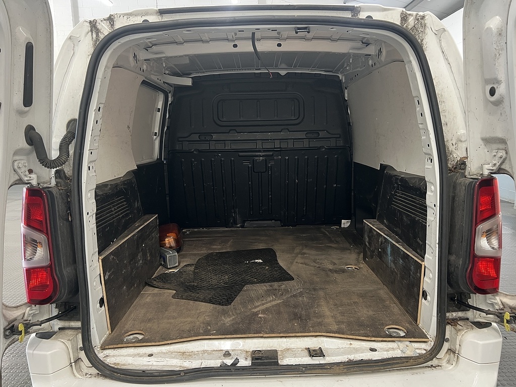 Vauxhall Combo 1.6 Turbo D 2300 Sportive Panel Van Man White #5