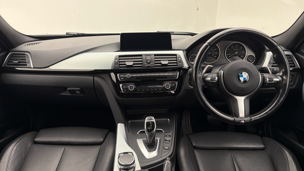 BMW 3 Series 318D Sport Red #4