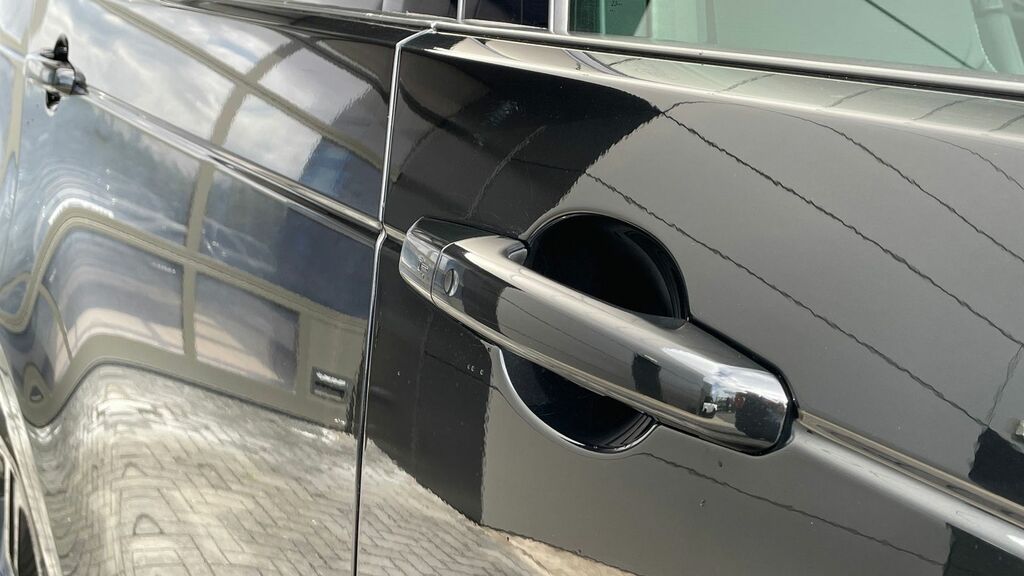 Land Rover Discovery D350 Dynamic Hse Santorini Black Black #33
