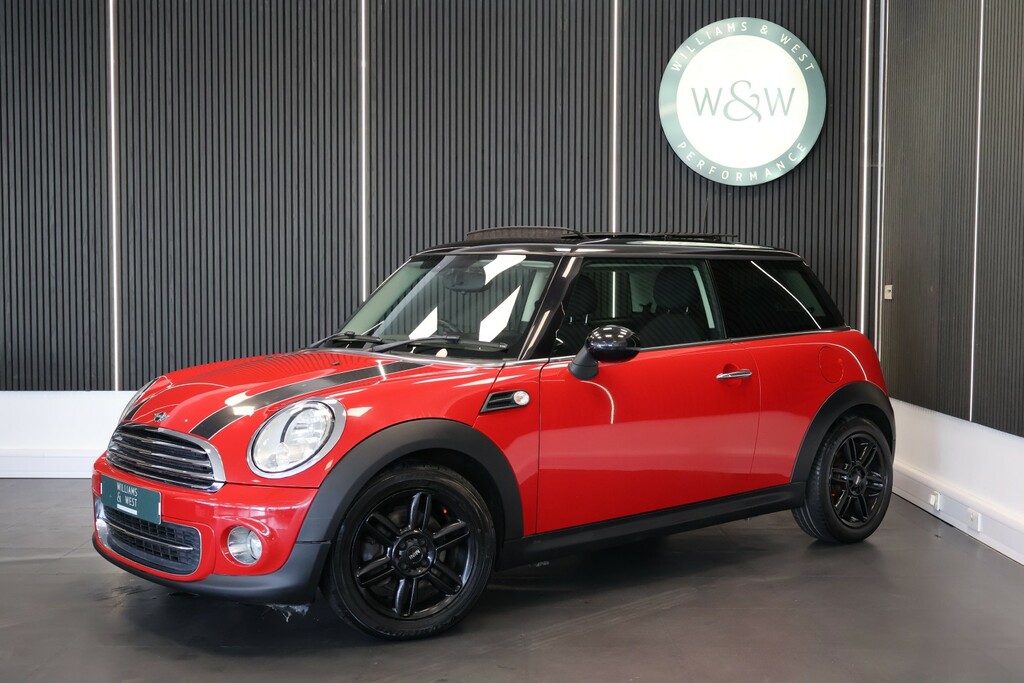 Mini Hatch 1.6 Cooper Hatch Red