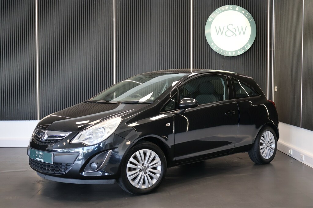 Vauxhall Corsa Hatchback 1.2 16V Energy 201313 Black