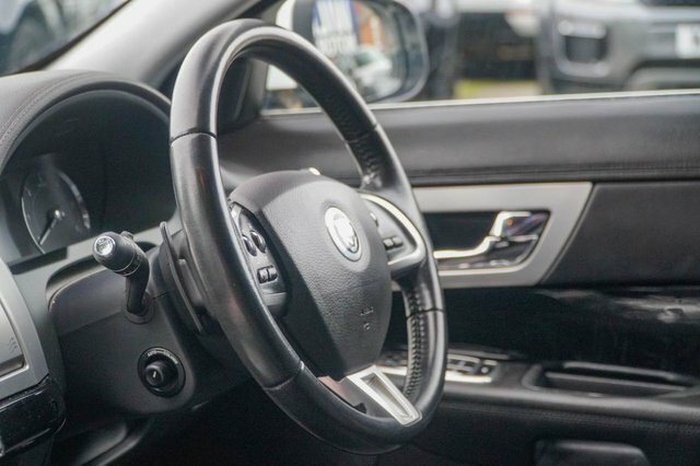 Jaguar XF 2.2D 163 Luxury Grey #24