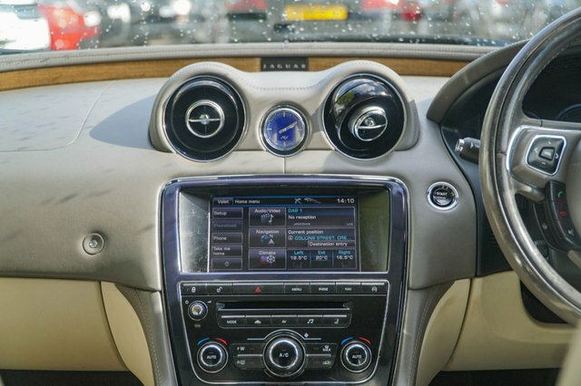 Jaguar XJ Xjl Portfolio V6 D Grey #34