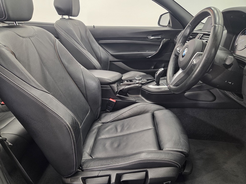 BMW 2 Series 2.0 220D M Sport Convertible Euro White #3