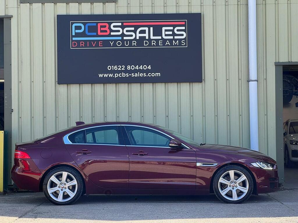 Jaguar XE 2.0D Portfolio Saloon Euro 6 Ss Red #5