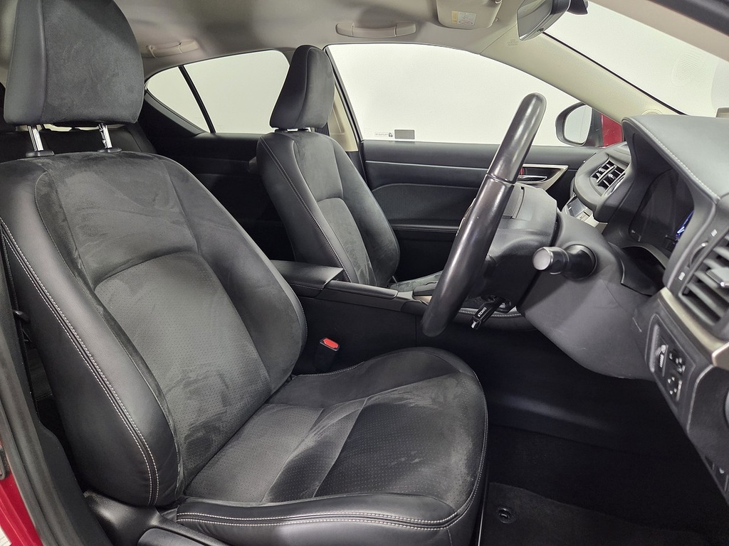 Lexus CT 1.8 200H Hatchback Hybrid E-cvt Euro 6 Red
