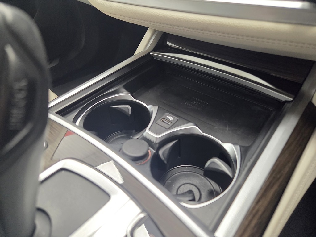 BMW 7 Series 3.0L M Sport  #38
