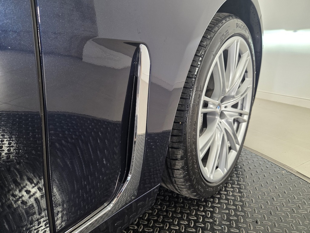 BMW 7 Series 3.0L M Sport  #58