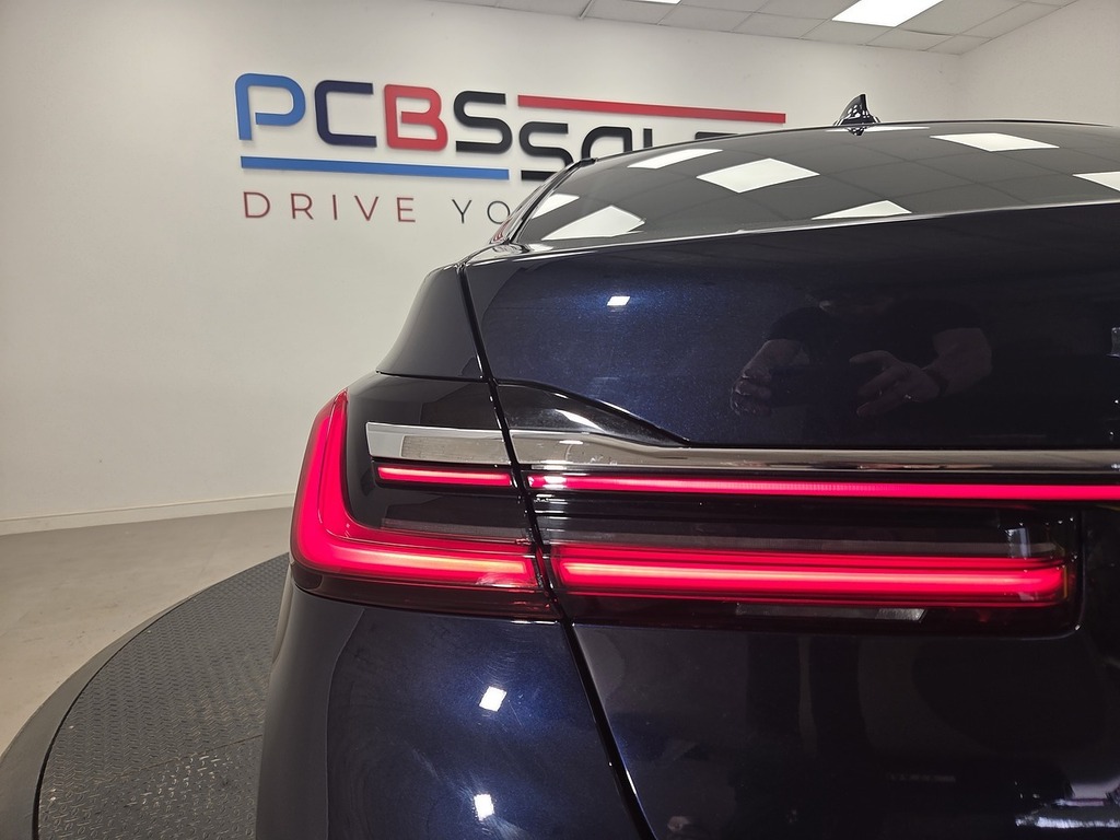 BMW 7 Series 3.0L M Sport  #54