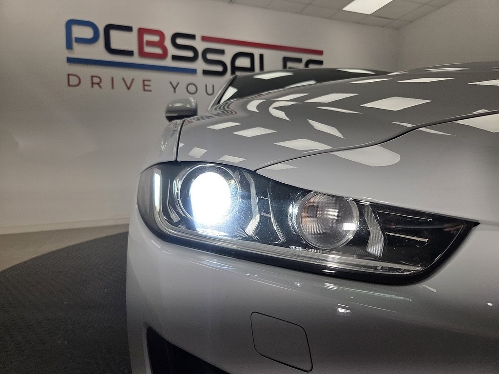 Jaguar XE 2.0D Prestige Euro 6 S S Red #43