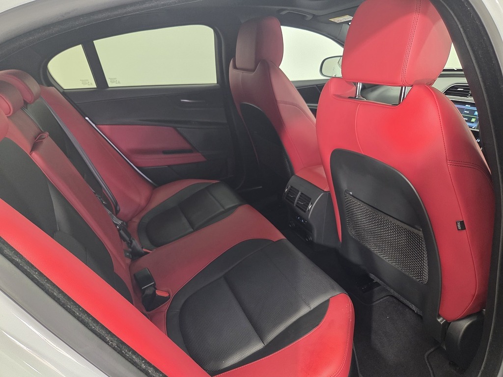 Jaguar XE 2.0D Prestige Euro 6 S S Red #11