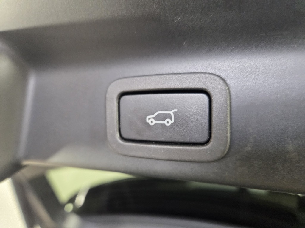 Jaguar F-Pace 2.0D R-sport Awd - Suv 5 Seats Silver #22