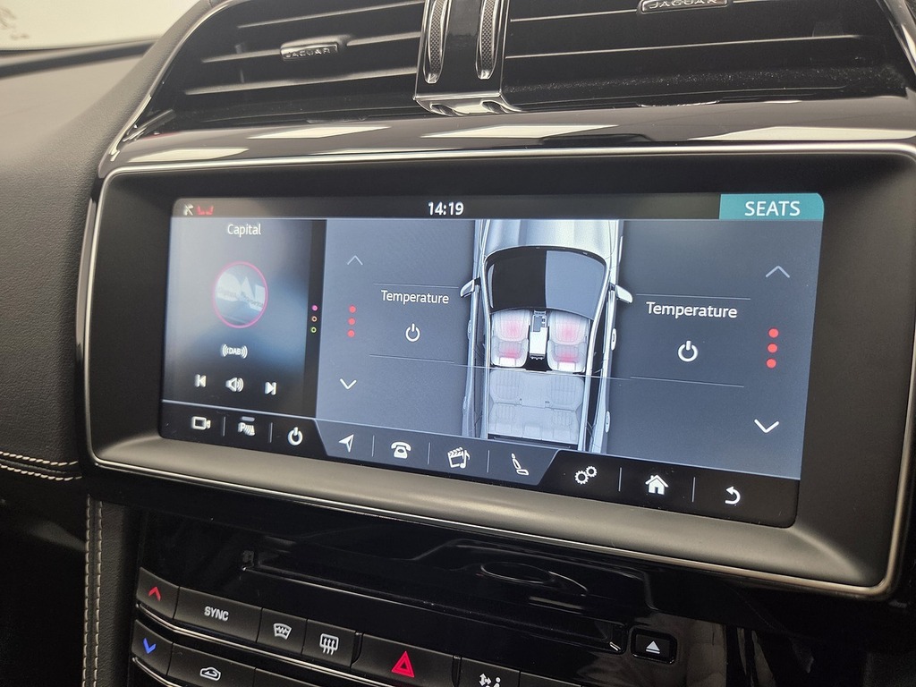 Jaguar F-Pace 2.0D R-sport Awd - Suv 5 Seats Silver #37
