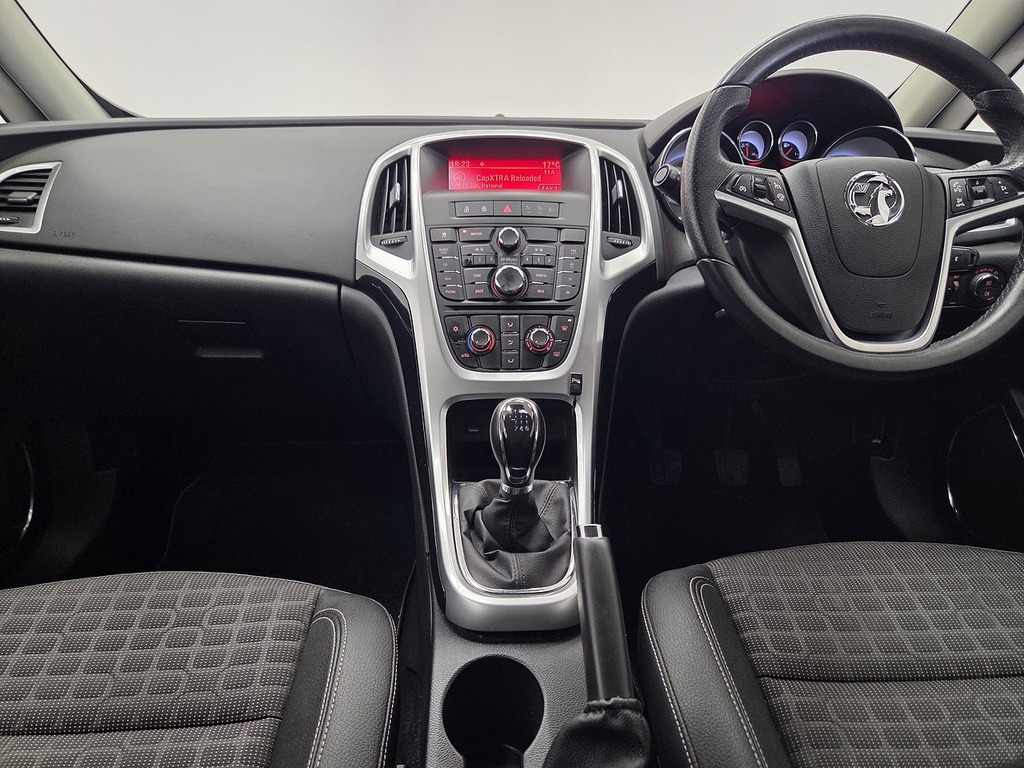 Vauxhall Astra GTC 2.0 Cdti 16V Sri Red #22
