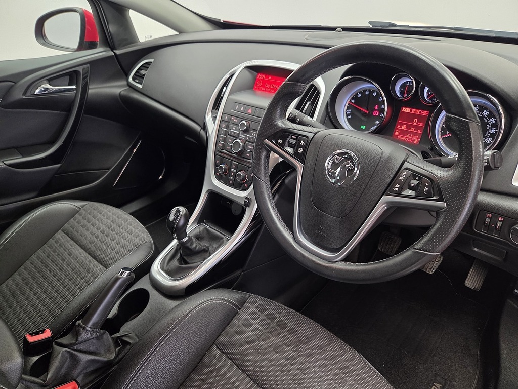 Vauxhall Astra GTC 1.4I Turbo Sri Coupe Euro 6 Ss Red #5