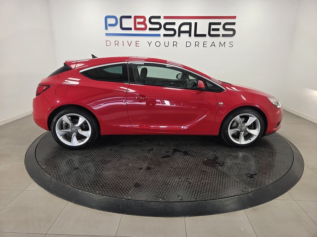 Vauxhall Astra GTC 2.0 Cdti 16V Sri Red #12