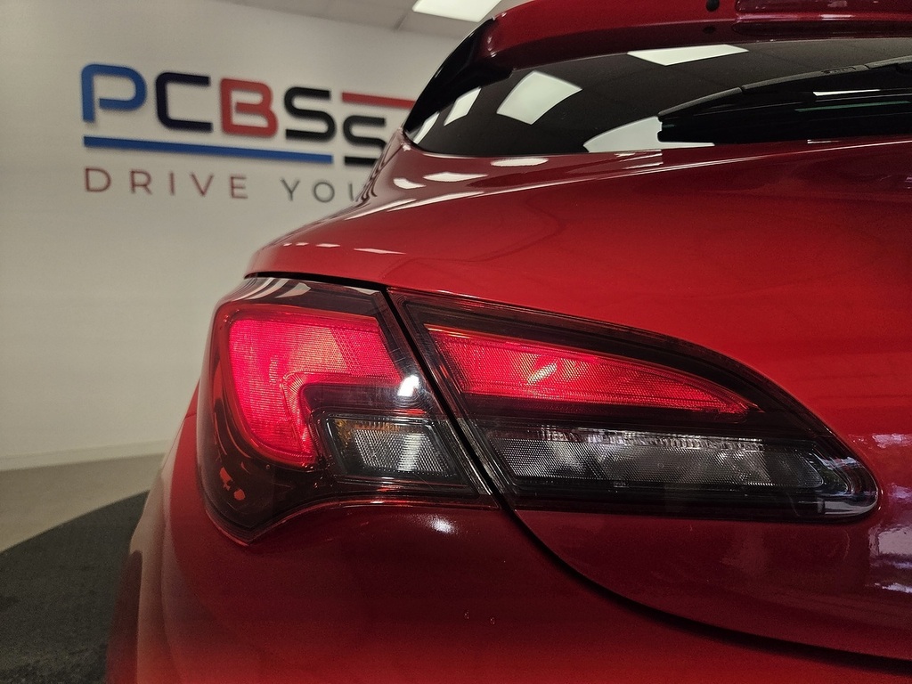 Vauxhall Astra GTC 2.0 Cdti 16V Sri Red #31