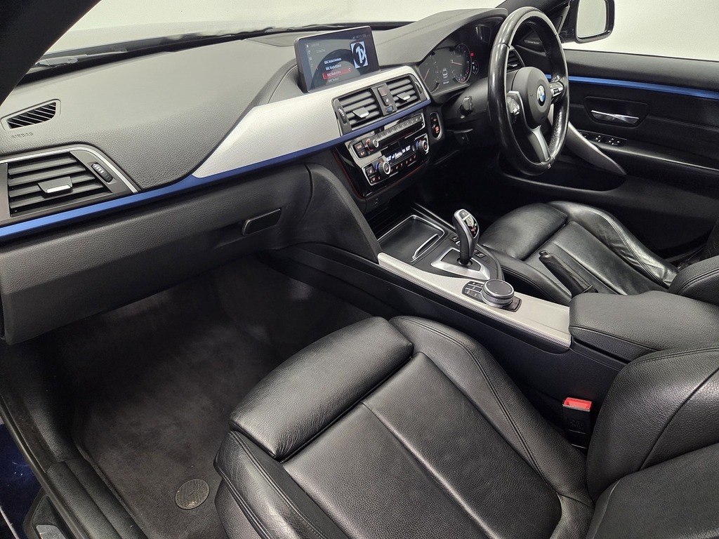 BMW 4 Series Gran Coupe M Sport Black #8