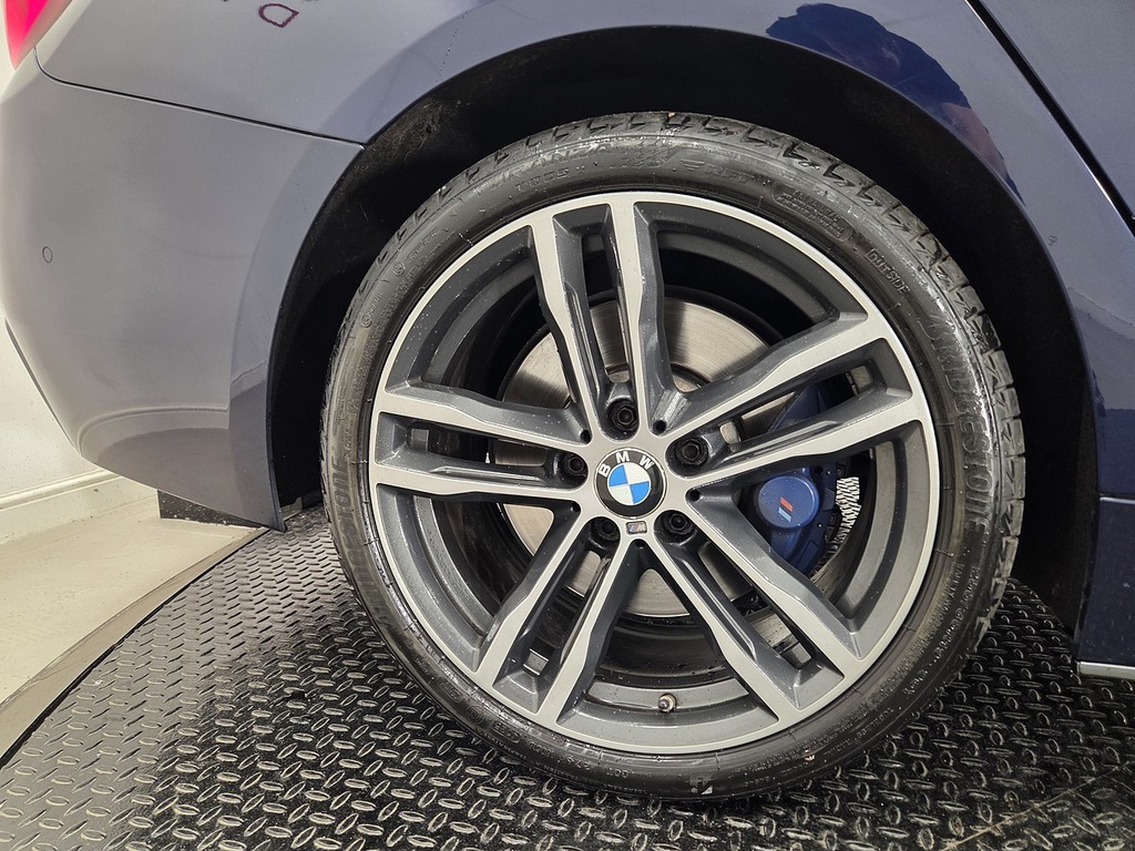 BMW 4 Series Gran Coupe M Sport Black #37