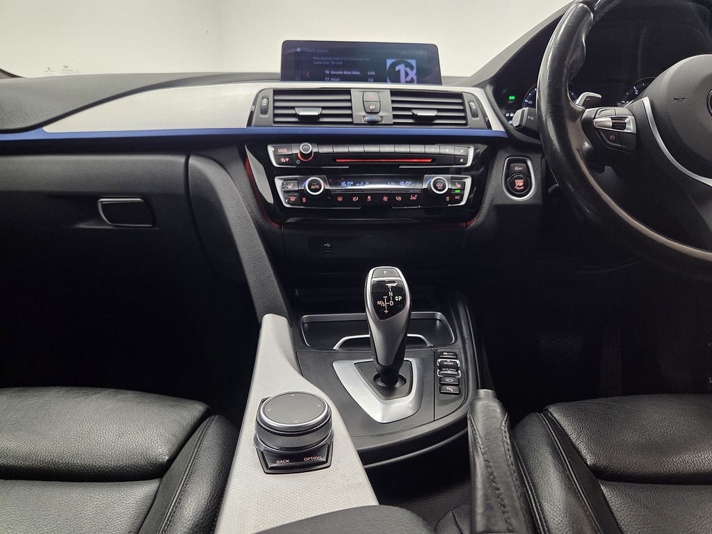 BMW 4 Series Gran Coupe M Sport Black #32