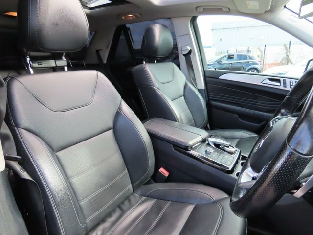 Mercedes-Benz GLE Class 3.0 Gle 350 D White #25
