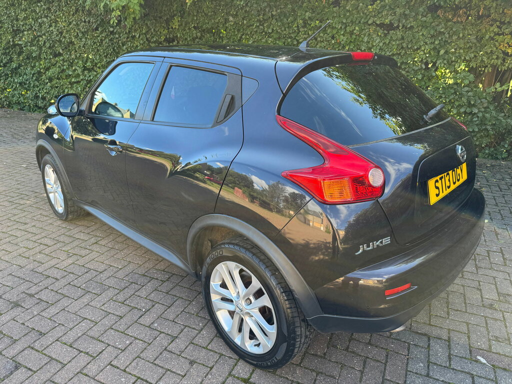 Nissan Juke Tekna 5-Door Silver #10