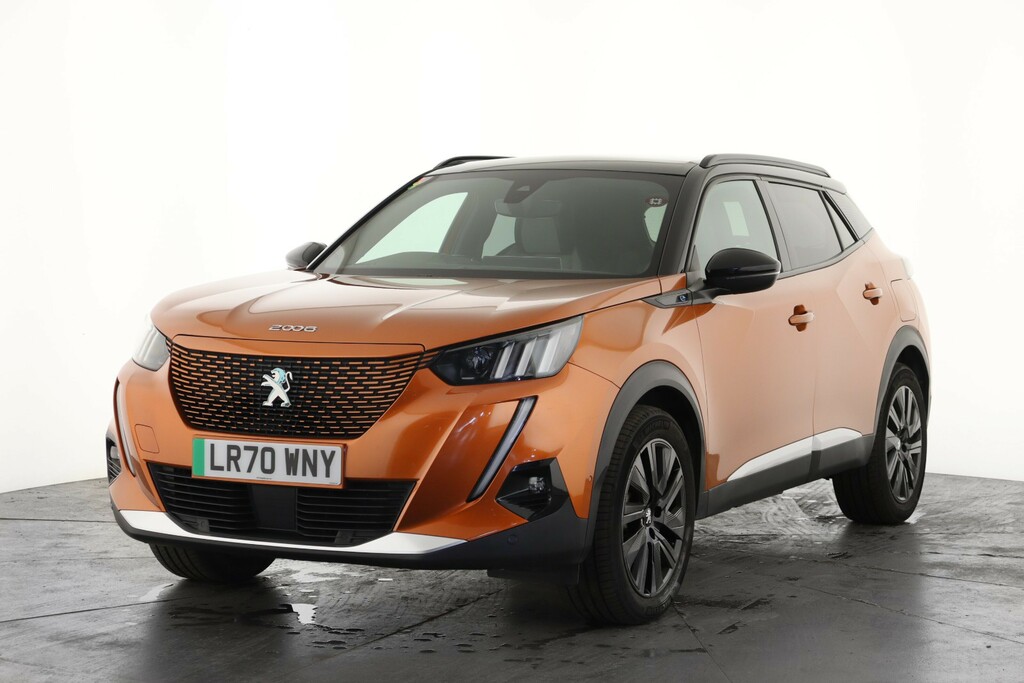 Peugeot e-2008 100Kw Gt 50Kwh LR70WNY Orange #5