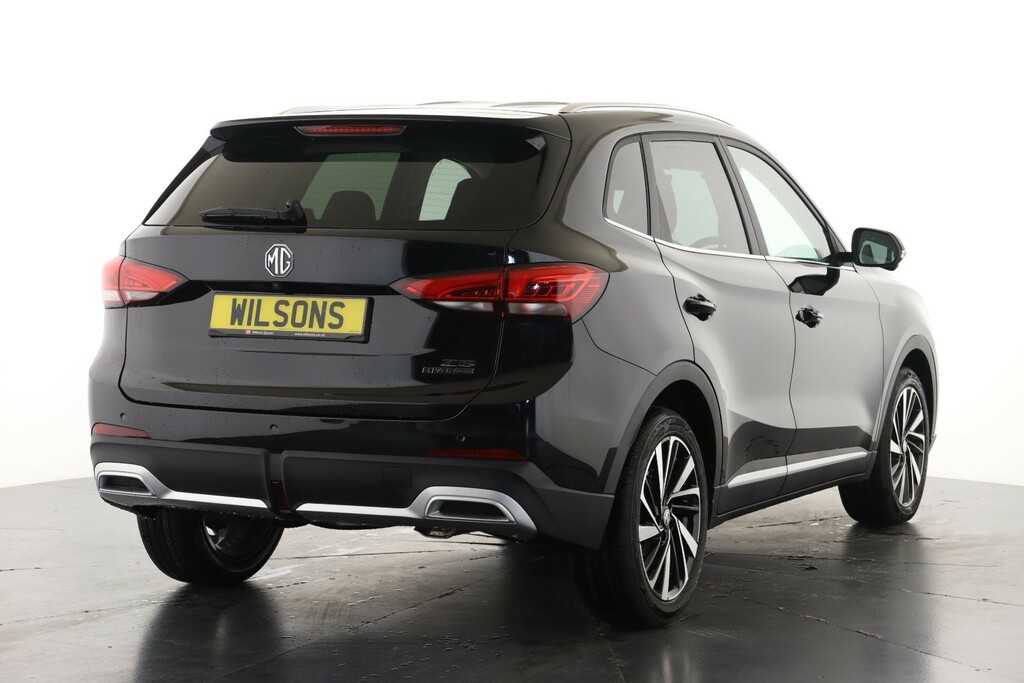 MG ZS 1.5 Hybrid Trophy Black #2