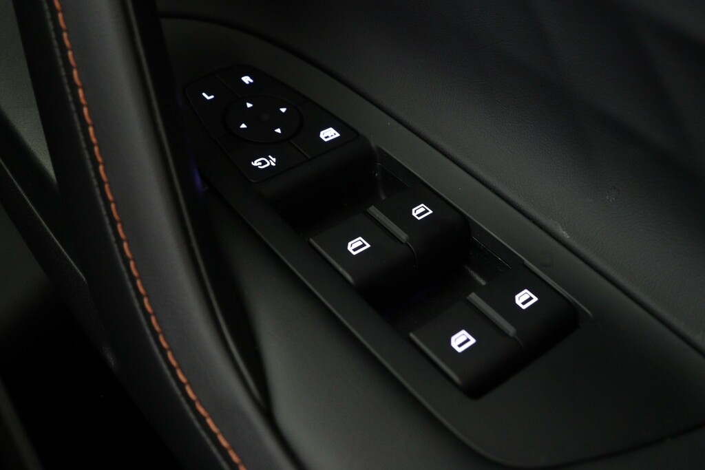 MG HS Hs 1.5 T-gdi Phev Trophy Hatchback Black #27