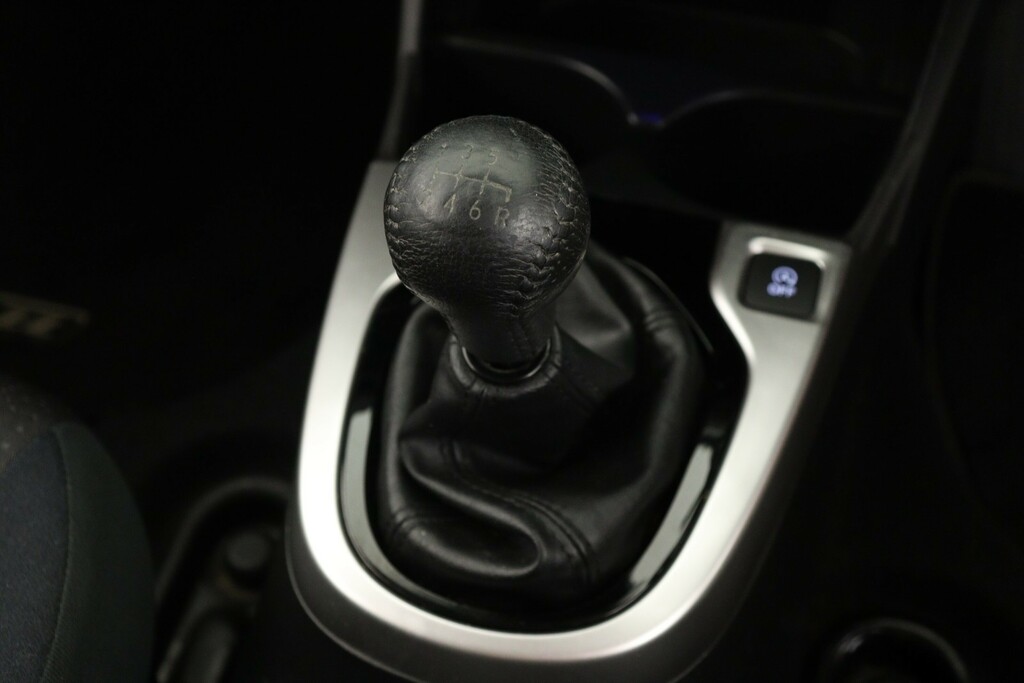 Honda Jazz 1.3 I-vtec Ex Navi Silver #21